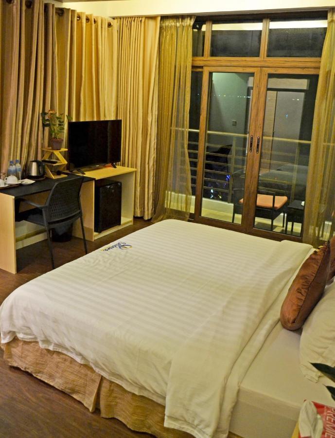 Seashore Beach Inn Maafushi Bagian luar foto
