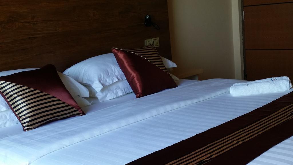 Seashore Beach Inn Maafushi Bagian luar foto