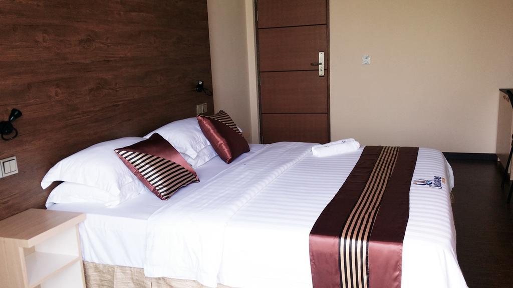 Seashore Beach Inn Maafushi Bagian luar foto