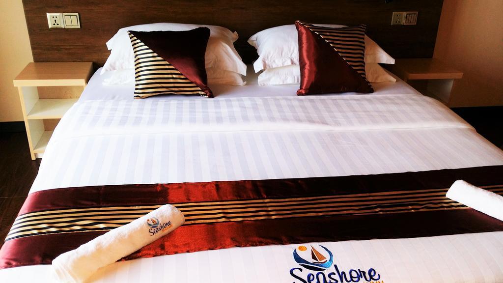 Seashore Beach Inn Maafushi Bagian luar foto