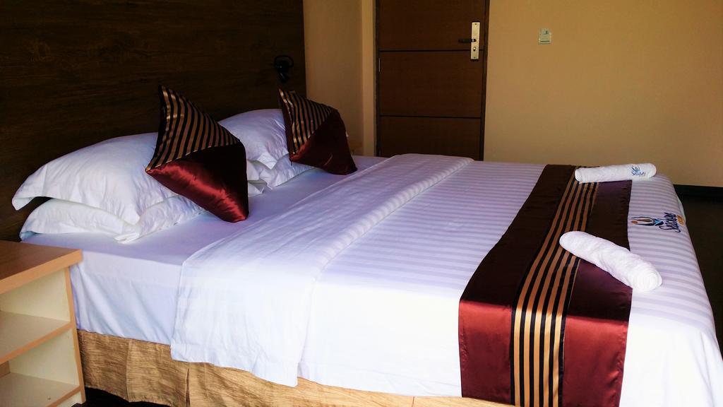 Seashore Beach Inn Maafushi Bagian luar foto