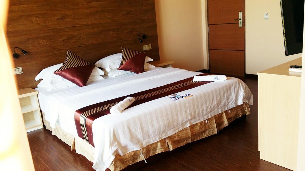 Seashore Beach Inn Maafushi Bagian luar foto