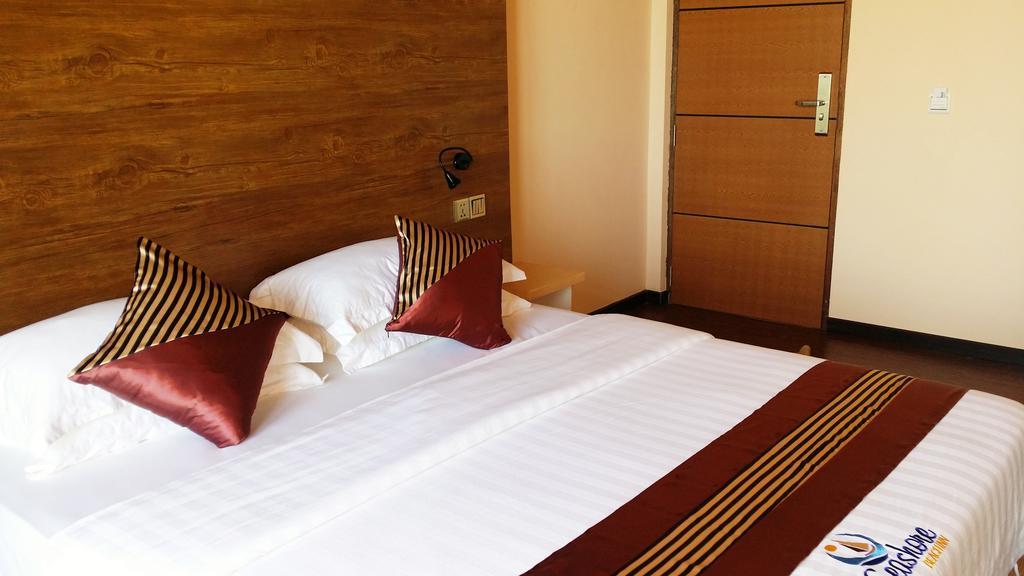 Seashore Beach Inn Maafushi Bagian luar foto