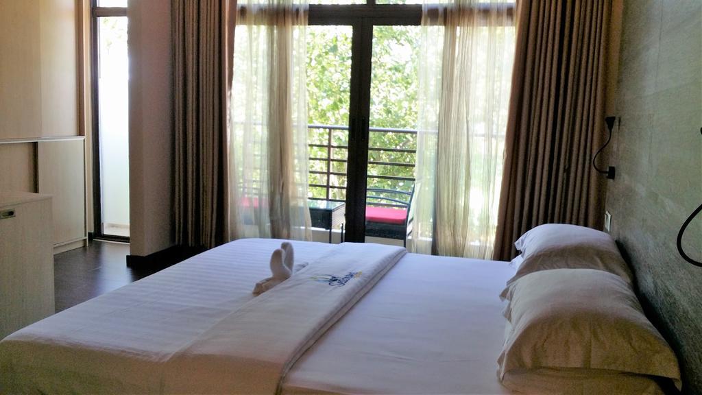 Seashore Beach Inn Maafushi Bagian luar foto
