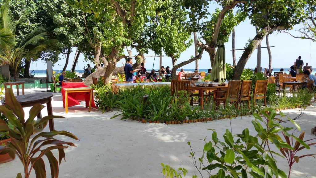 Seashore Beach Inn Maafushi Bagian luar foto